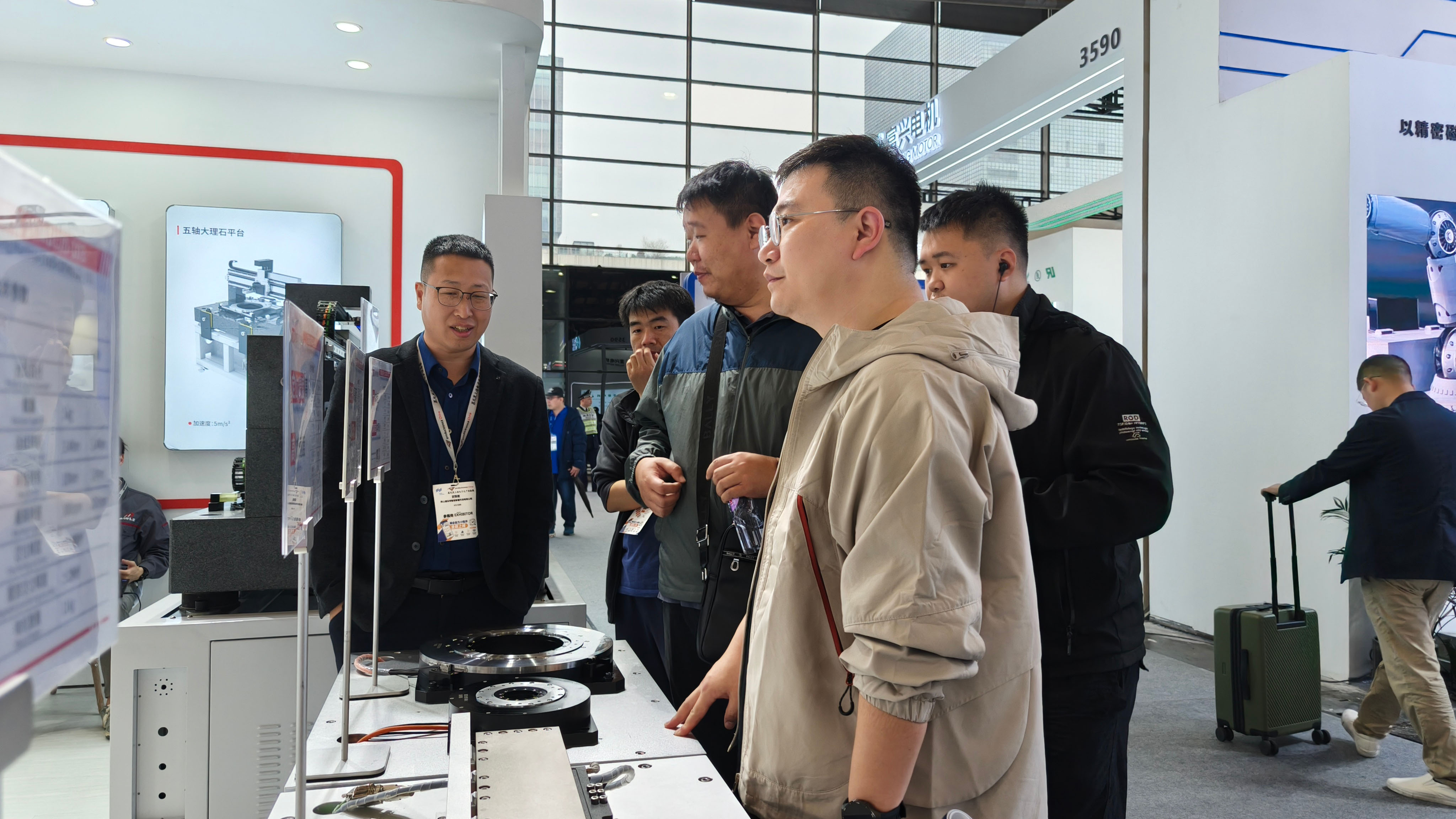 德瑪特智能亮相2025慕尼黑上海電子生產(chǎn)設(shè)備展，展示高端直驅(qū)技術(shù)新突破